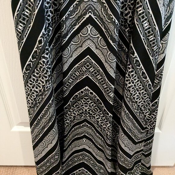 Cache Maxi Dress, Women's Large, Chevron Pattern, Adjustable Straps - Picture 9 of 12